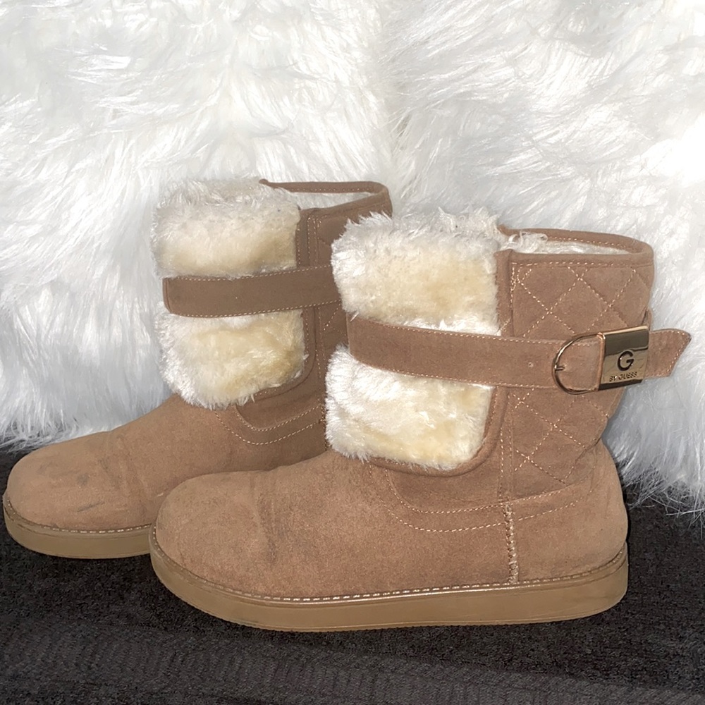 Guess boots